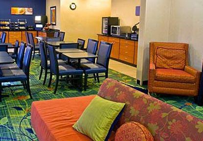 Fairfield Inn & Suites Grand Rapids Restaurante foto